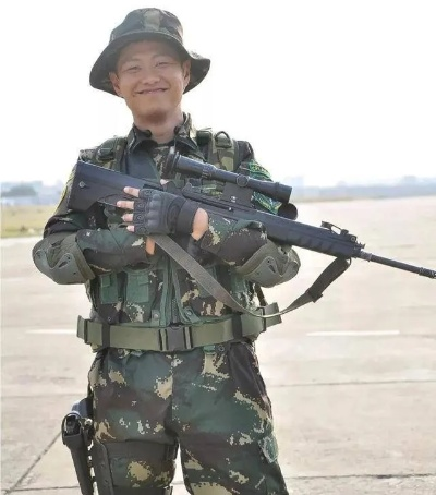 兵王李二牛蜕变记：十年磨一剑，花美男风华再现