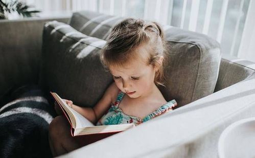 《贤者时间》囧图揭秘：巨型女友变形记，趣味新体验！