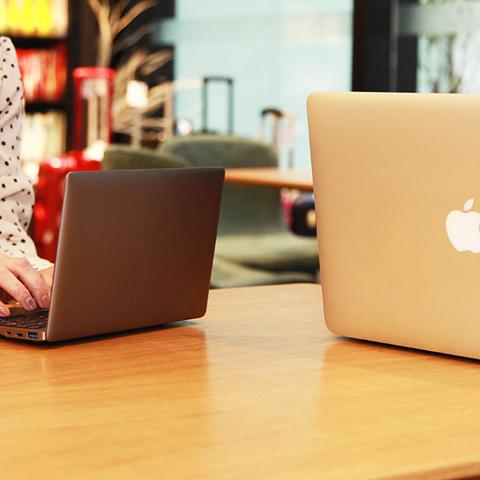 苹果折叠屏iPhone新动态：核心部件规格待定，玩家期待揭秘