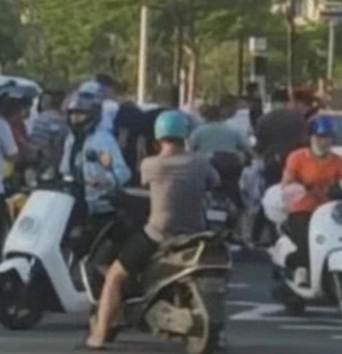 “孩子王Jake”离世：美国高速惊现惨烈车祸，揭秘事故真相