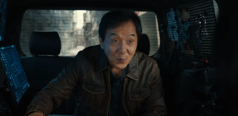 《捕风追影》日版预告曝光！成龙风采绝艳，揭秘影坛新霸主诞生记