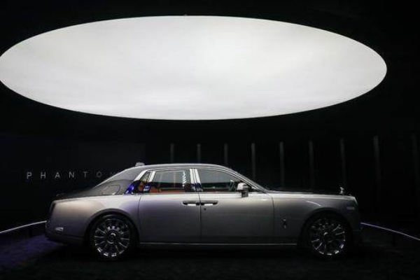 劳斯莱斯幻影百年珍藏版，驾驭梦想的豪华新篇章