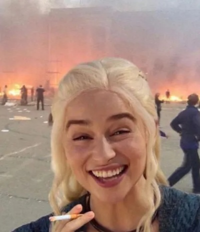 龙妈39岁生日辣照来袭！《权力的游戏》女神魅力不减