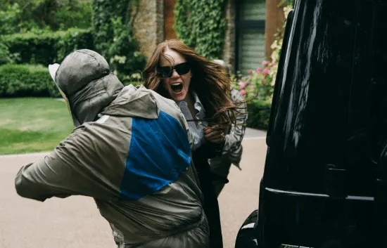 艾玛·斯通新片《拯救地球》IGN仅5分，创新突破引热议