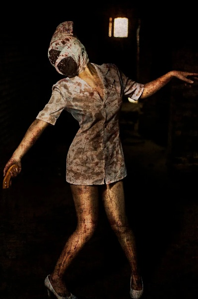 樱花妹cos寂静岭女主：绝美背影，不拔火罐更显神秘魅力