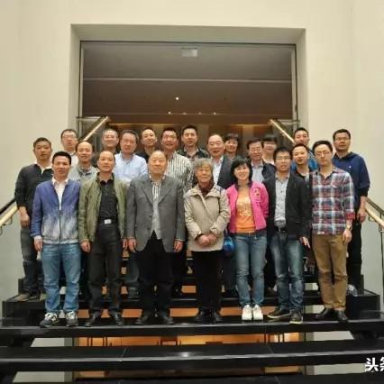 高费率解析：导航1998元，后轮转向16K元，揭秘新价值陷阱