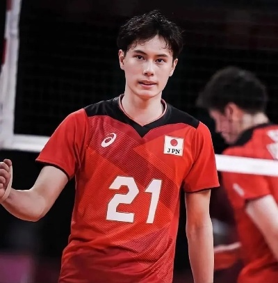 日本排球王子高桥蓝出轨道歉，深情告白新价值引发热议