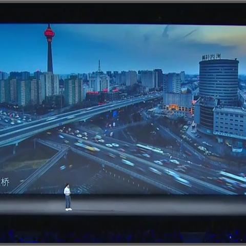 小米SU7惊险漂移引惊叹，后车侧目官方通报：违规司机被拘罚