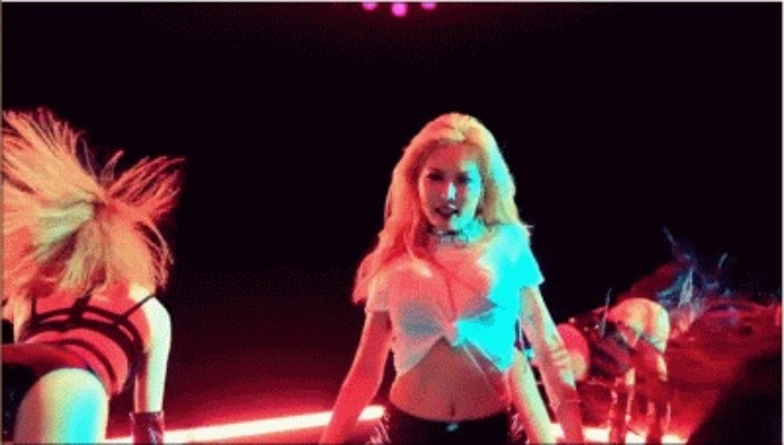 98斤身材泫雅动态图，惊艳揭秘“瘦身达人”新定义