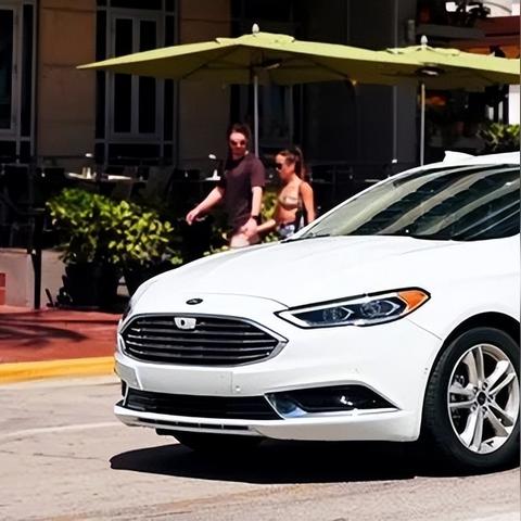 英特尔Q3财报逆势翻盘，41亿净利润彰显新活力