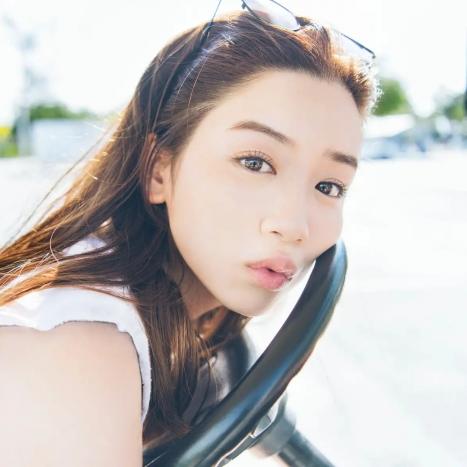 国民女神桥本环奈携手！《unVEIL the world》日服登顶下载榜，独家揭秘！