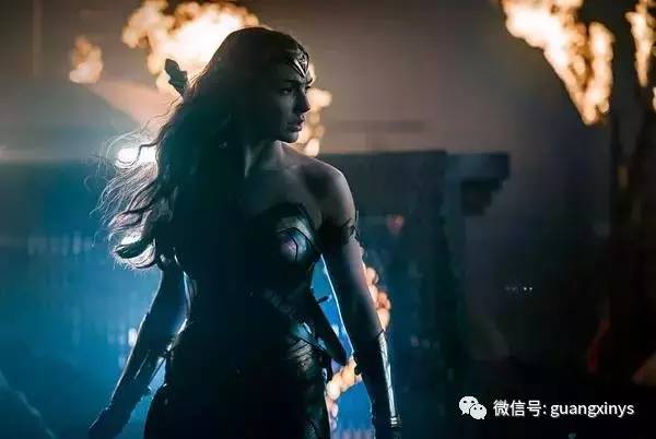 《炽澜号》互动影游发售，性感美女捆绑体验升级，沉浸式互动新体验