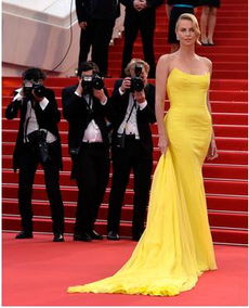 暮光女神克里斯汀亮相《水之年代》首映，电影节红毯秀惊艳全场