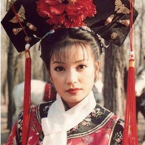 女主情商高回应：颜值与智慧，哪个才是关键？