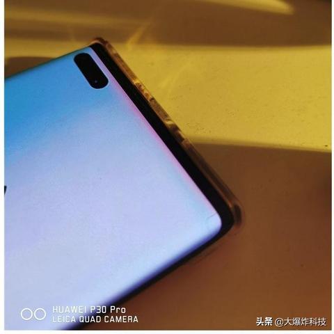 华为老机皇鸿蒙6升级，流畅度飙升40%，体验再升级！