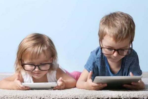 教授支招：破解儿童手机沉迷，制定趣味游戏规则