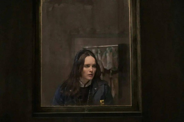 五秒回溯重塑，珍妮弗《钟楼惊魂：昔日再现》新篇章