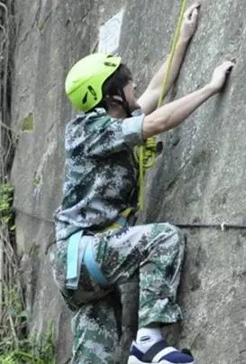 灵魂渴望出家，身体挑战攀岩极限