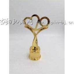 水墨秘境探宝：羊蹄山丹青之心奖杯攻略全解析