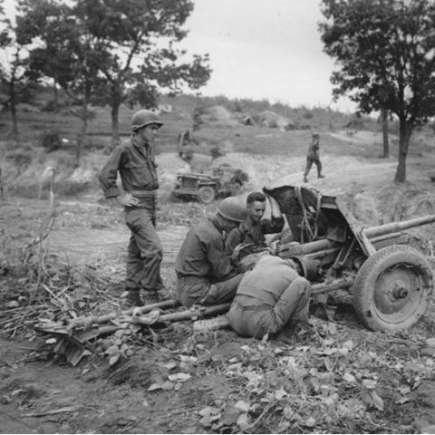 《坦克射击技巧揭秘：全面模拟器炮战攻略》