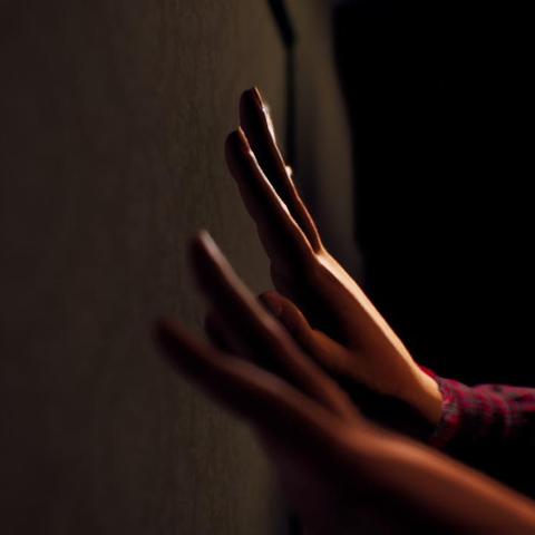 《瑞秋·福斯特悲剧探秘：灵性缺失下的生死之谜》