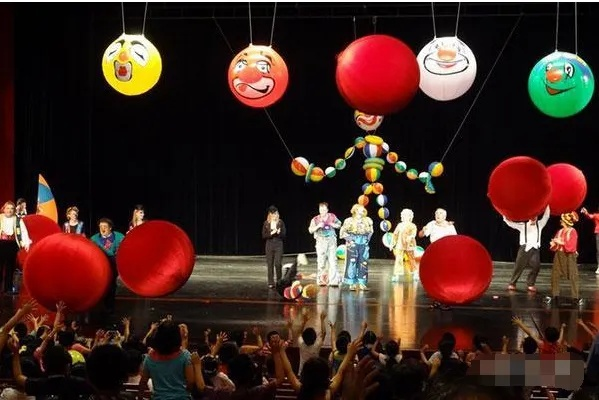 扎实趣味碰撞，纽扣兄弟打造独特小品游戏体验