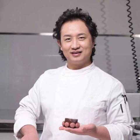 复古甜品新升级，《炽热合金》评测：探寻合金之魂的甜蜜奥秘