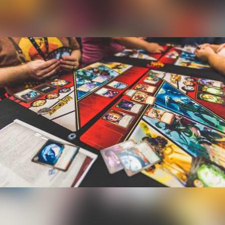 《秘境对决》评测：无限潜力卡牌新游，创新体验引领潮流