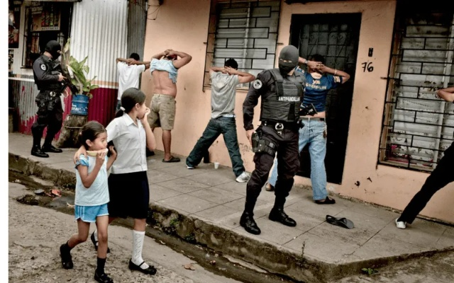 群狼之城边民工逆袭，萨尔瓦多传奇新篇章