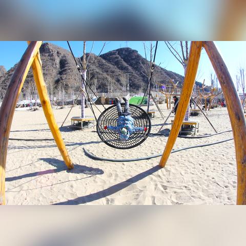 《地牢乐园》深度解析：多元模式打造沉浸新体验