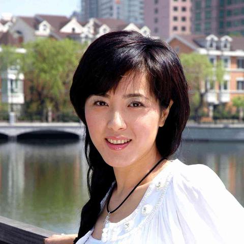 《女王游戏攻略》盛世天下全流程通关秘籍深度解析