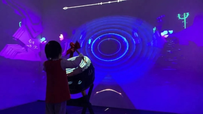 溯光行：2.5D俯视探险，沉浸式动作新体验