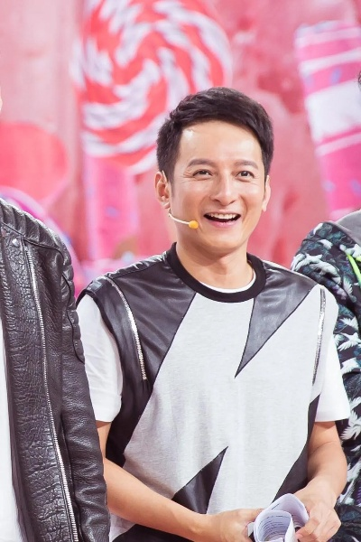 李维嘉惊喜回归，卫视三巨头深情拥抱再续传奇