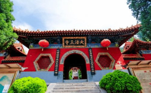 真武山神龛探秘：全神龛位置与神秘路线解析