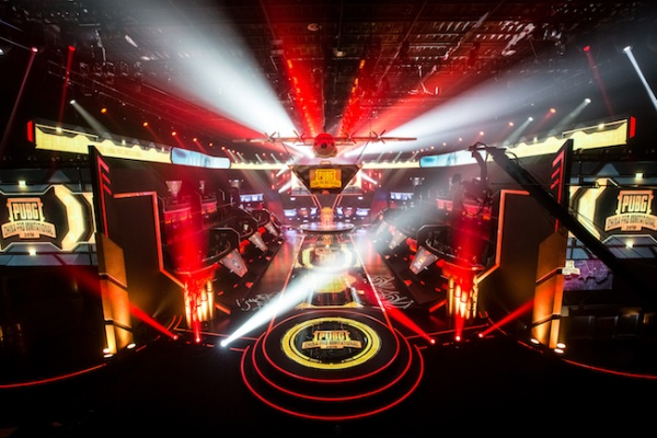 《绝地求生》暗黑艺术舞台秀，揭秘新视角竞技盛宴