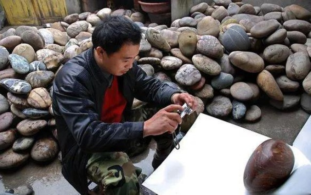 佛源镇砭石高效收集秘籍，掌握新技能轻松解锁宝藏