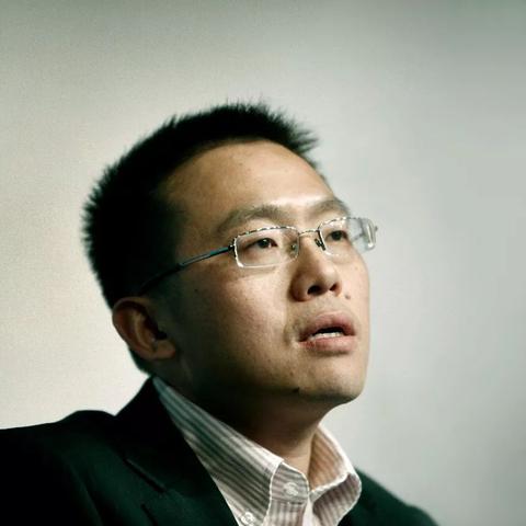 《最终幻想7》元老力挽狂澜，重制版揭秘新篇章