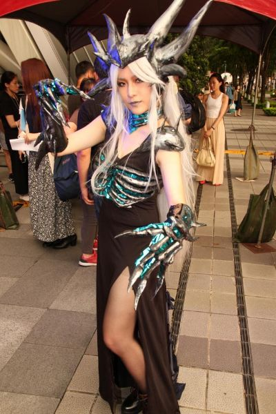 暴雪官方严选Coser，揭秘游戏魅力背后的风采展示