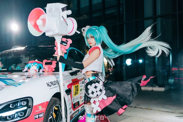 初音未来驾临上海，赛车狂欢嗨翻天，体验全新互动盛宴