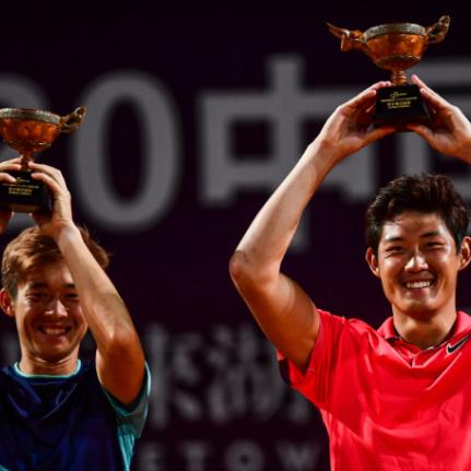 《胜利女神新希望》收藏品升级攻略：性价比高选材技巧揭秘