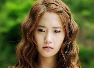 《光影33号远征队》莫诺柯造型秘籍：发型服装全攻略解析