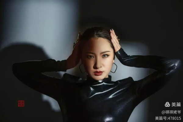 《光与影33号》吕涅造型秘籍，解锁独特时尚新风尚