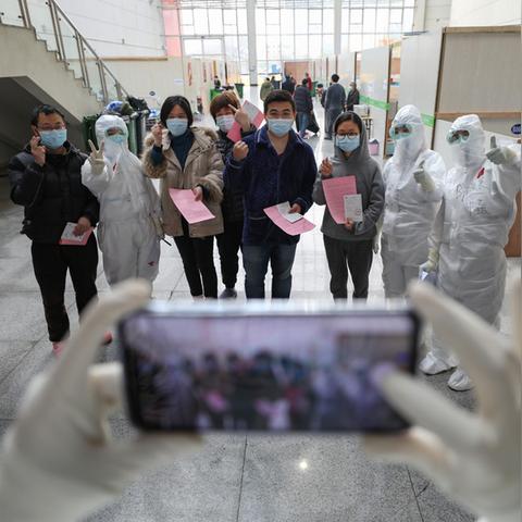 《光与影33号队》前中期轮椅搭配攻略：打造高效远征阵容秘籍