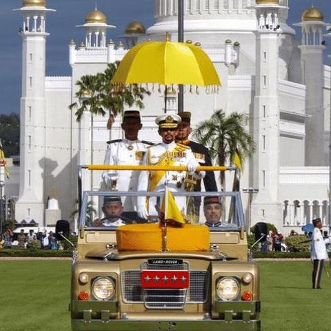 《苏丹游戏》伊曼剧情深度解析：揭秘策略选择新攻略