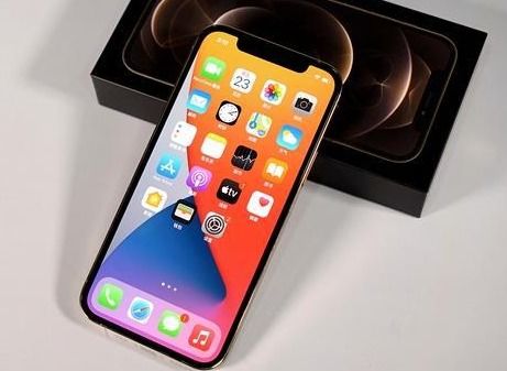 iPhone 18 Pro惊艳亮相，三款独树一帜新配色震撼曝光！