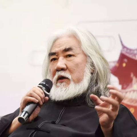 导演张纪中辟谣300亿身家：揭秘导演真实收入，差距惊人！