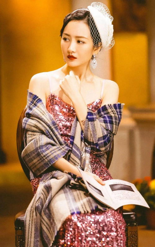 性感魅力新女神，哈里斯《第一后裔》惊艳亮相