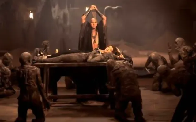 惊悚再现：古墓惊魂，木乃伊重生传奇再续