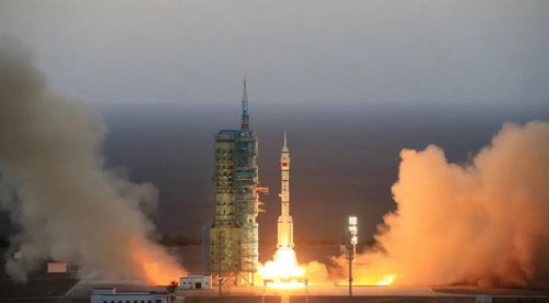 神舟二十号飞船撞击疑云，任务延期揭秘新进展