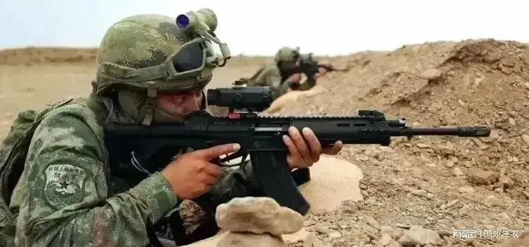 ASval突击步枪改装攻略：极致性能升级，战力飙升新境界